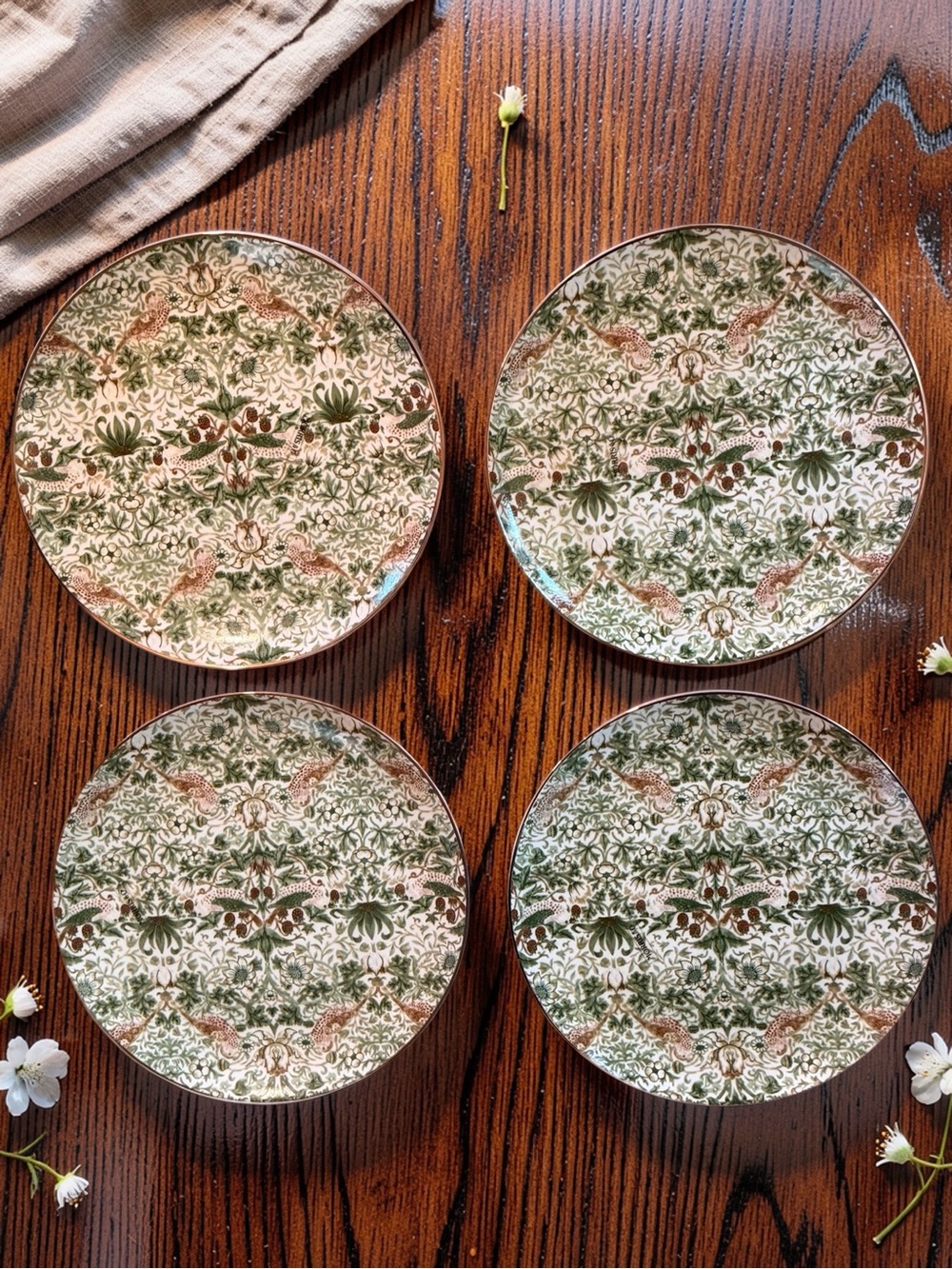 Morris & Co. NWT Qty of 4 Porcelain Strawberry Thief 10.5” Dinner Plates